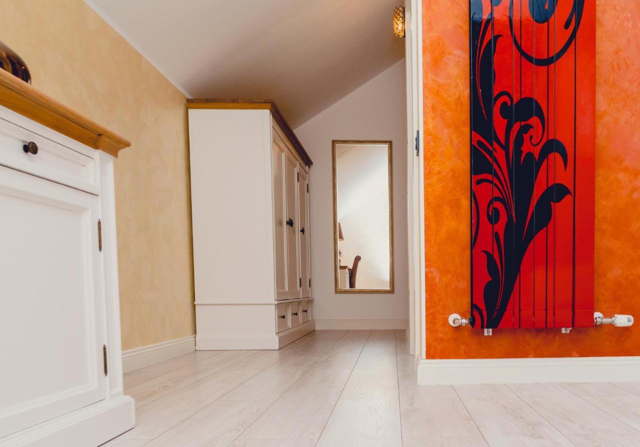 Casa Del Sole Hotel Alba Iulia Bagian luar foto