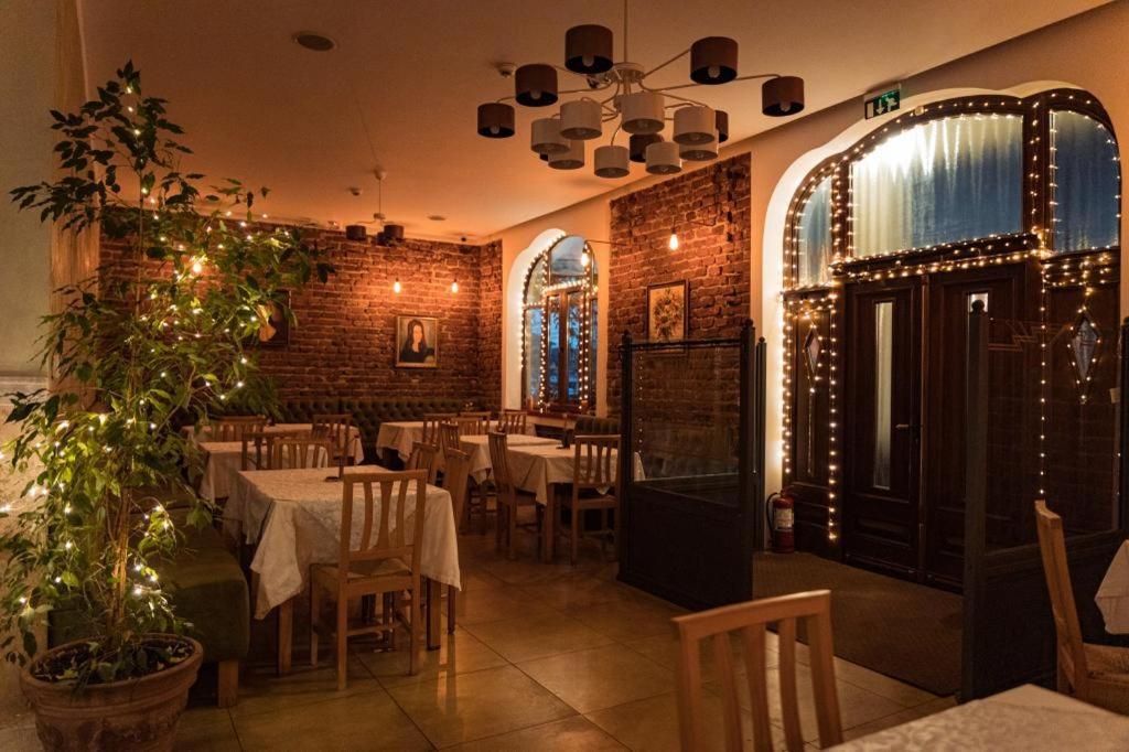 Casa Del Sole Hotel Alba Iulia Bagian luar foto